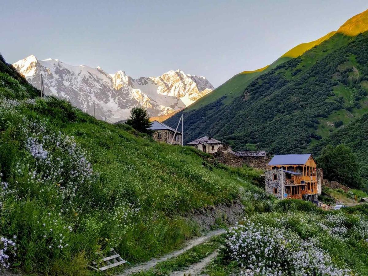 Qaldea Resort Ushguli Exteriör bild